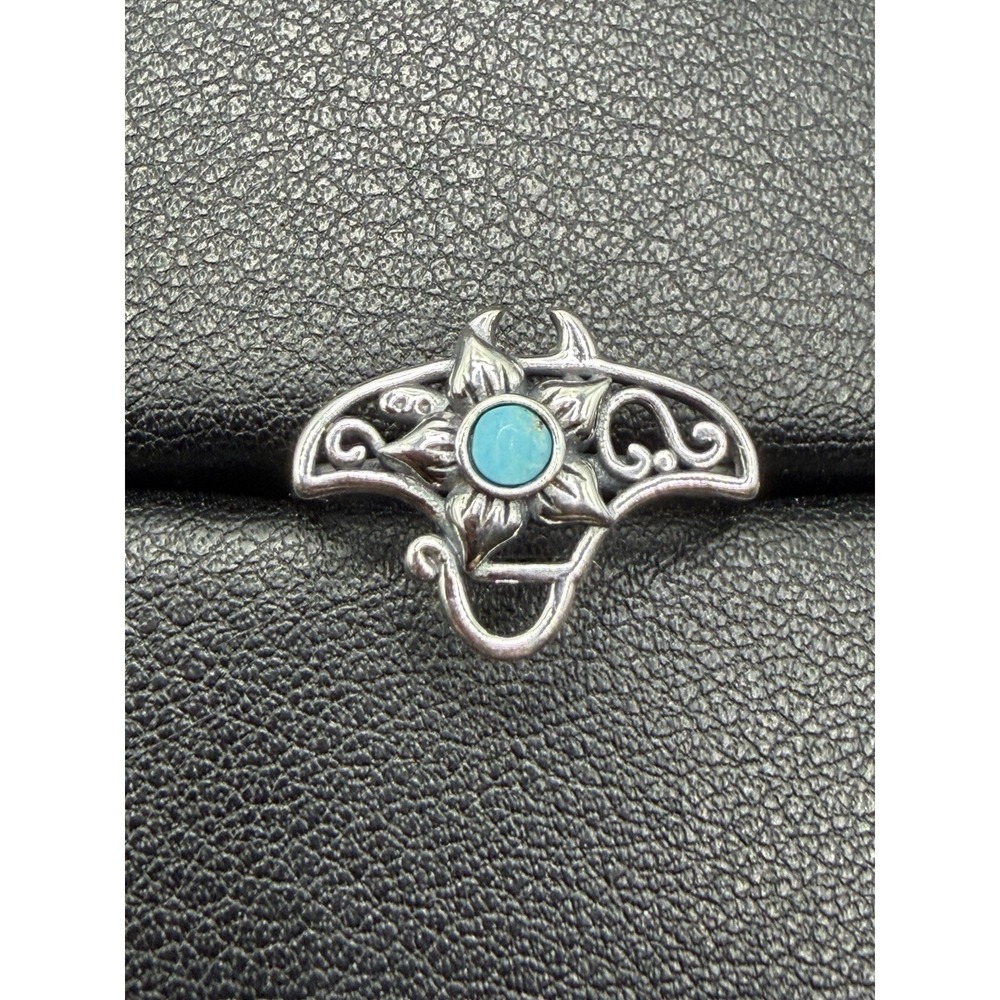 New Condition Sterling Silver Genuine Turquoise Manta Ray Ring Size 7 J16